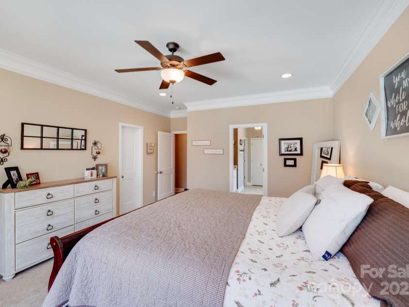 1016 Secretariat Drive, York, SC 29745.  MLS# CAR4244338, YatesRealty ID 5497. 