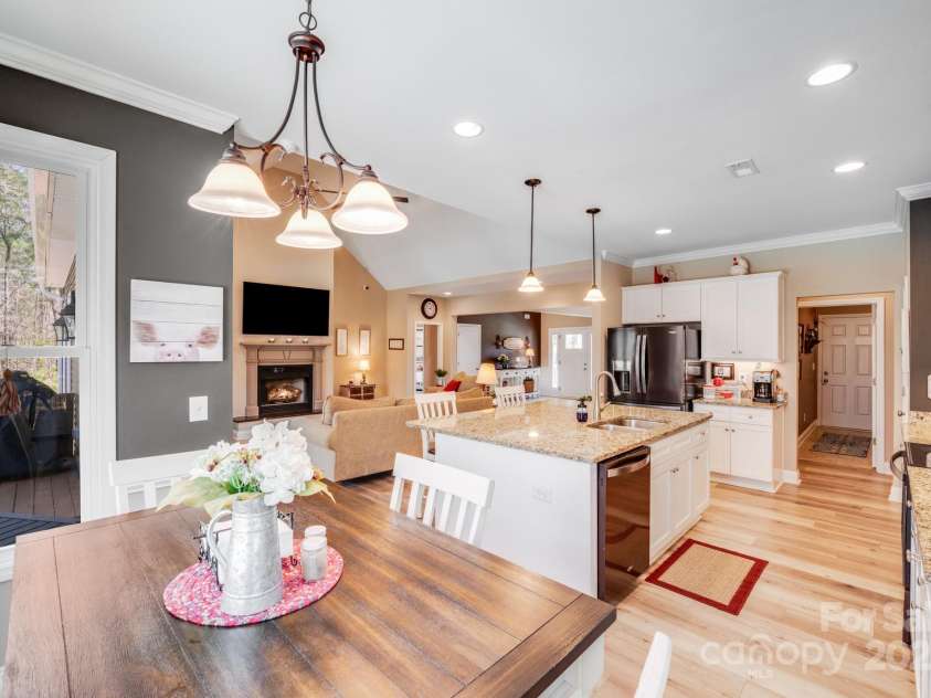 1016 Secretariat Drive, York, SC 29745.  MLS# CAR4244338, YatesRealty ID 5497. Open floor plan