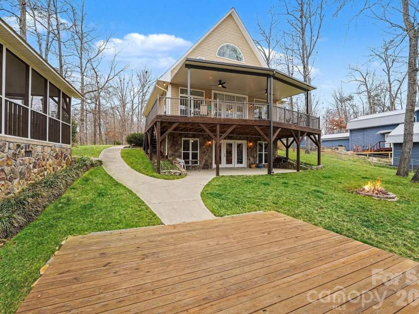1901 Warf Road, Lexington, NC 27292.  MLS# CAR4353077, YatesRealty ID 5497. 