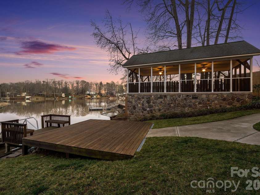 1901 Warf Road, Lexington, NC 27292.  MLS# CAR4353077, YatesRealty ID 5497. 