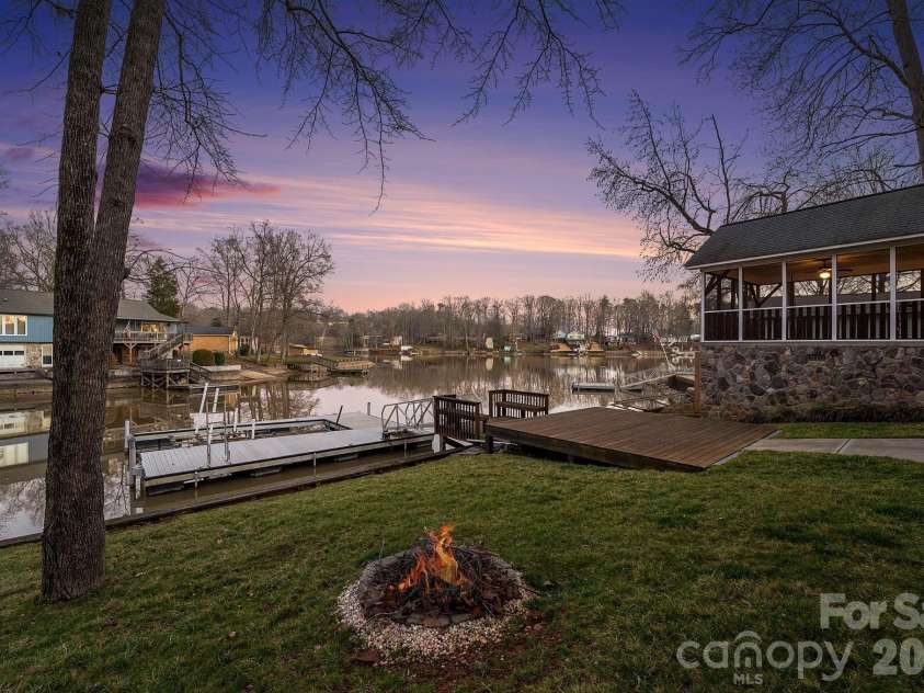 1901 Warf Road, Lexington, NC 27292.  MLS# CAR4353077, YatesRealty ID 5497. 