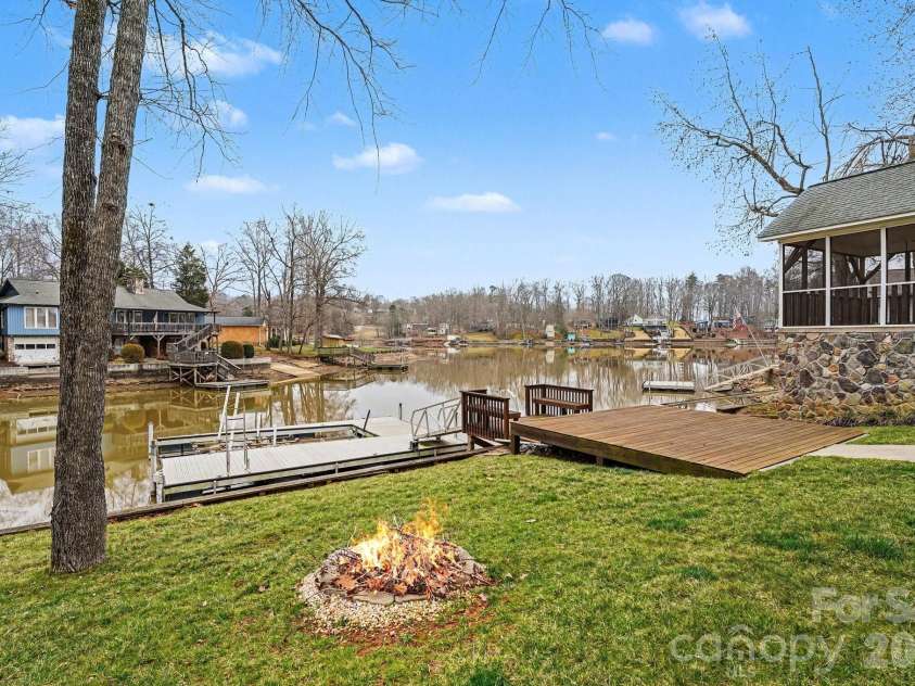 1901 Warf Road, Lexington, NC 27292.  MLS# CAR4353077, YatesRealty ID 5497. 