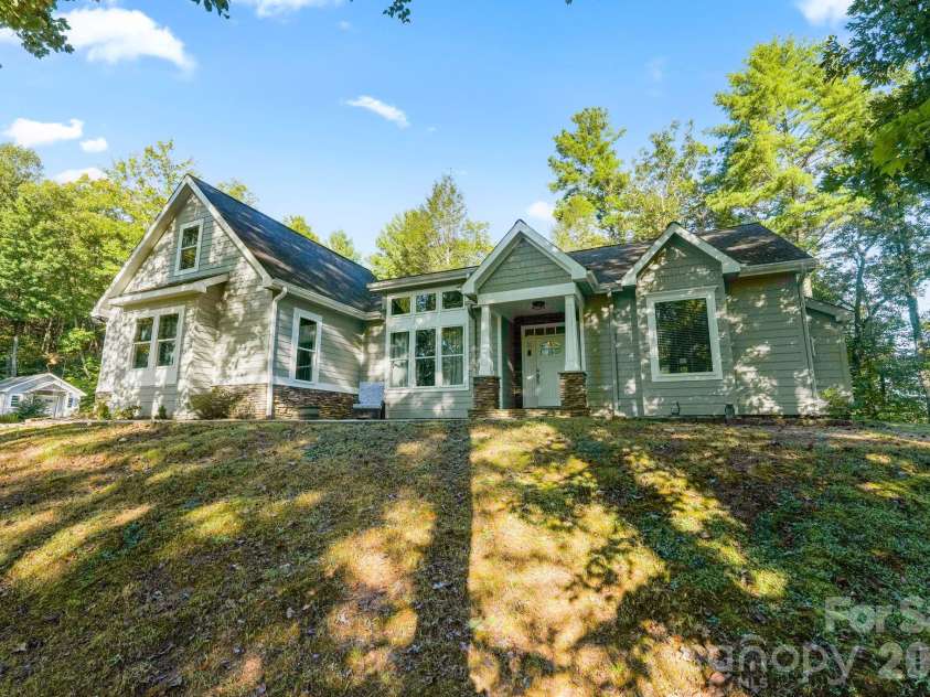 2641 Blowing Rock Boulevard, Lenoir, NC 28645.  MLS# CAR4428984, YatesRealty ID 54974. 