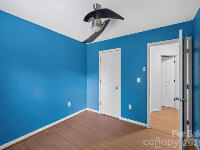 1021 Stinson Glen Lane, Charlotte, NC 28214.  MLS# CAR4431847, YatesRealty ID 54976. 