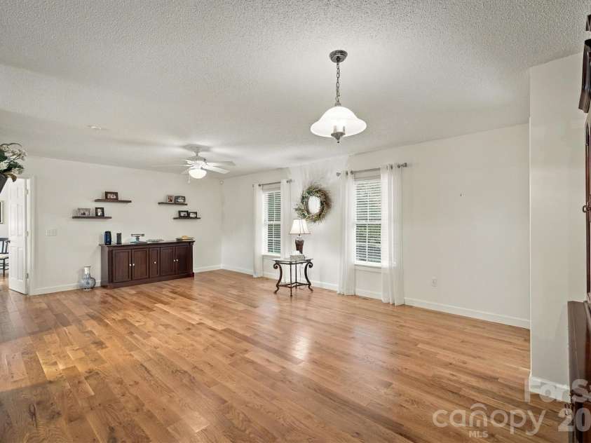1211 Wexford Village Circle, Lenoir, NC 28645.  MLS# CAR4425548, YatesRealty ID 54977. 