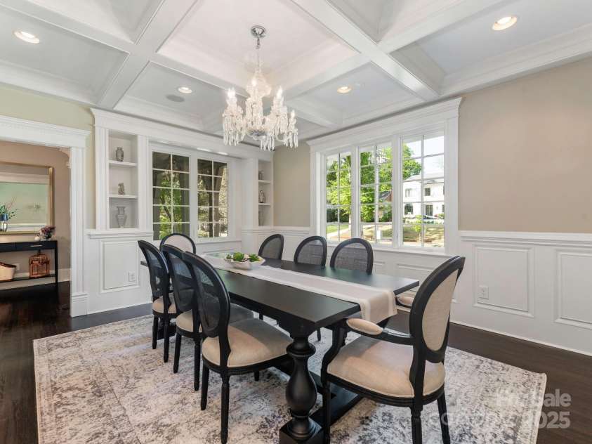 2030 Radcliffe Avenue, Charlotte, NC 28207.  MLS# CAR4244350, YatesRealty ID 5498. Dining Room