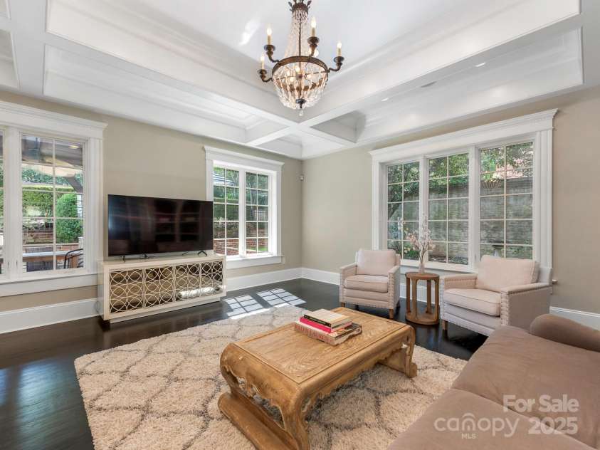 2030 Radcliffe Avenue, Charlotte, NC 28207.  MLS# CAR4244350, YatesRealty ID 5498. Family Room