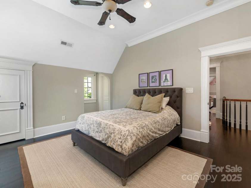 2030 Radcliffe Avenue, Charlotte, NC 28207.  MLS# CAR4244350, YatesRealty ID 5498. Front Bedroom