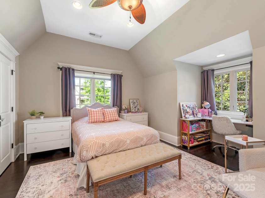 2030 Radcliffe Avenue, Charlotte, NC 28207.  MLS# CAR4244350, YatesRealty ID 5498. Front Bedroom