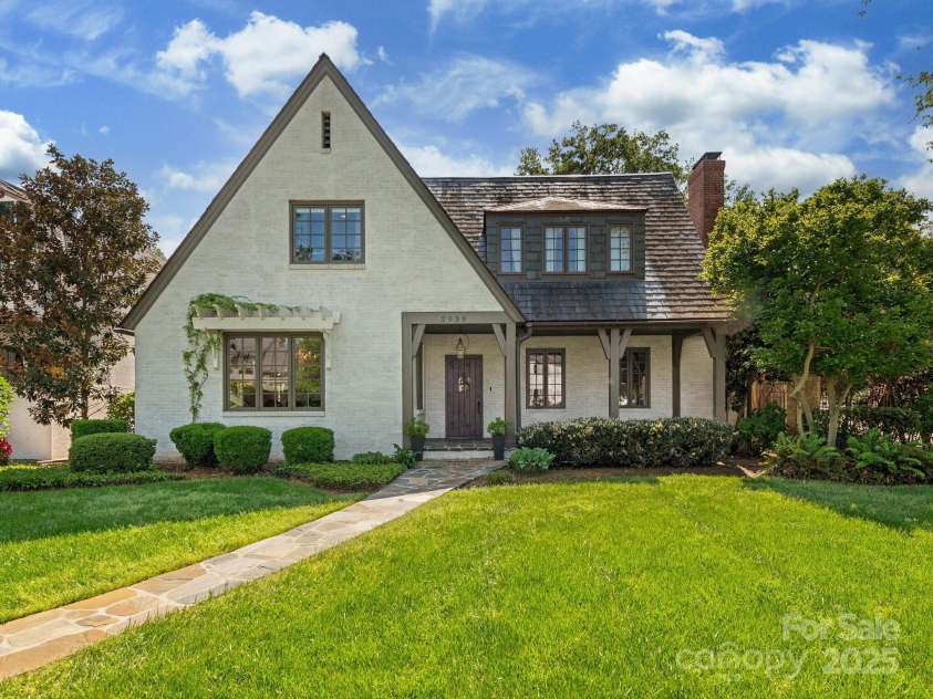 2030 Radcliffe Avenue, Charlotte, NC 28207.  MLS# CAR4244350, YatesRealty ID 5498. Front Exterior