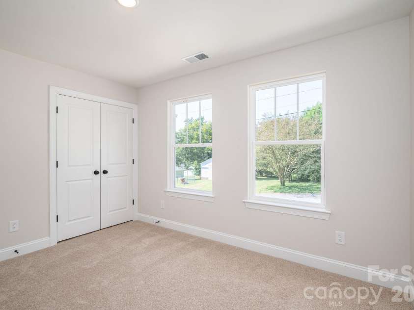 411 Lee Street, Lincolnton, NC 28092.  MLS# CAR4429102, YatesRealty ID 54981. 