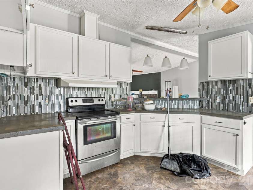 784 Big Level Road, Mill Spring, NC 28756.  MLS# CAR4430792, YatesRealty ID 54982. 