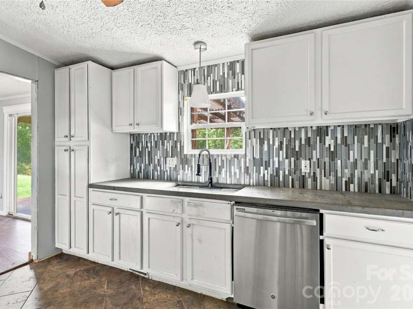 784 Big Level Road, Mill Spring, NC 28756.  MLS# CAR4430792, YatesRealty ID 54982. 