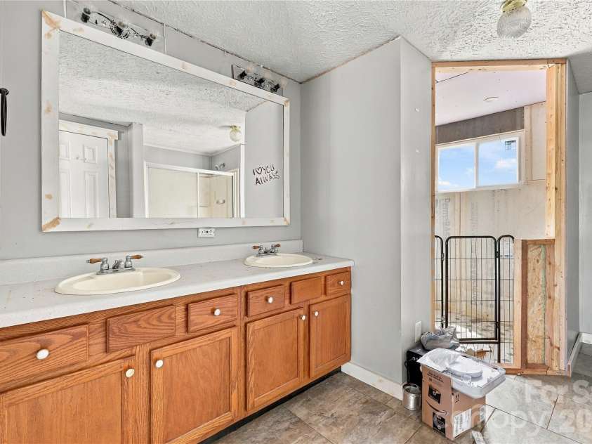 784 Big Level Road, Mill Spring, NC 28756.  MLS# CAR4430792, YatesRealty ID 54982. 