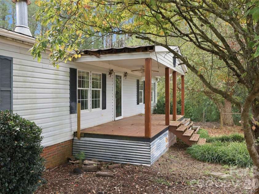 784 Big Level Road, Mill Spring, NC 28756.  MLS# CAR4430792, YatesRealty ID 54982. 