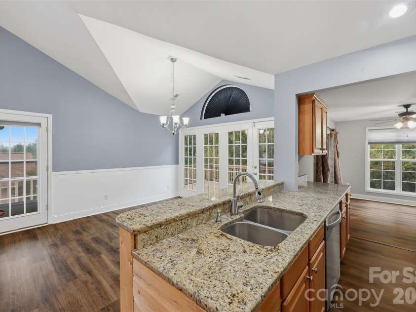 217 Sundance Circle, Statesville, NC 28625.  MLS# CAR4431690, YatesRealty ID 54983. 
