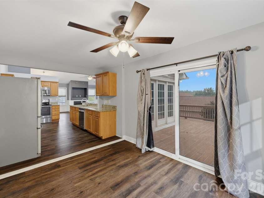 217 Sundance Circle, Statesville, NC 28625.  MLS# CAR4431690, YatesRealty ID 54983. 