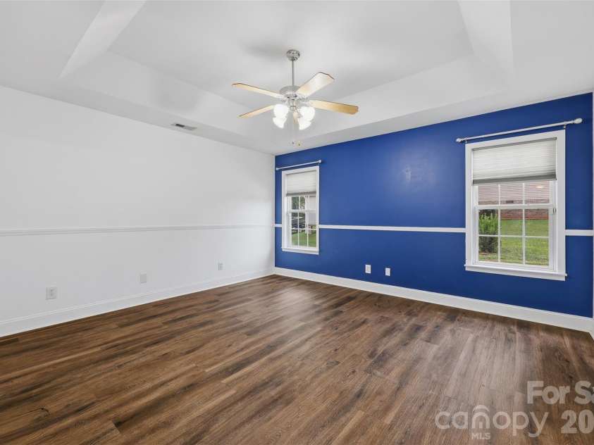 217 Sundance Circle, Statesville, NC 28625.  MLS# CAR4431690, YatesRealty ID 54983. 