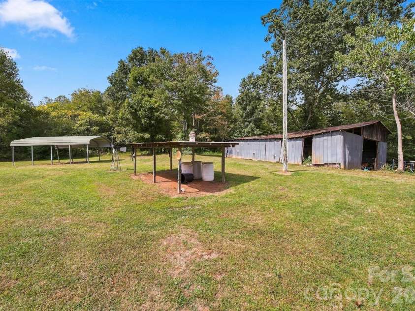 5146 Somers Road, Hamptonville, NC 27020.  MLS# CAR4428135, YatesRealty ID 54985. 