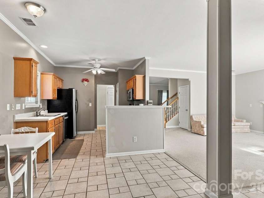 9115 Swallow Tail Lane, Charlotte, NC 28269.  MLS# CAR4422878, YatesRealty ID 54987. 