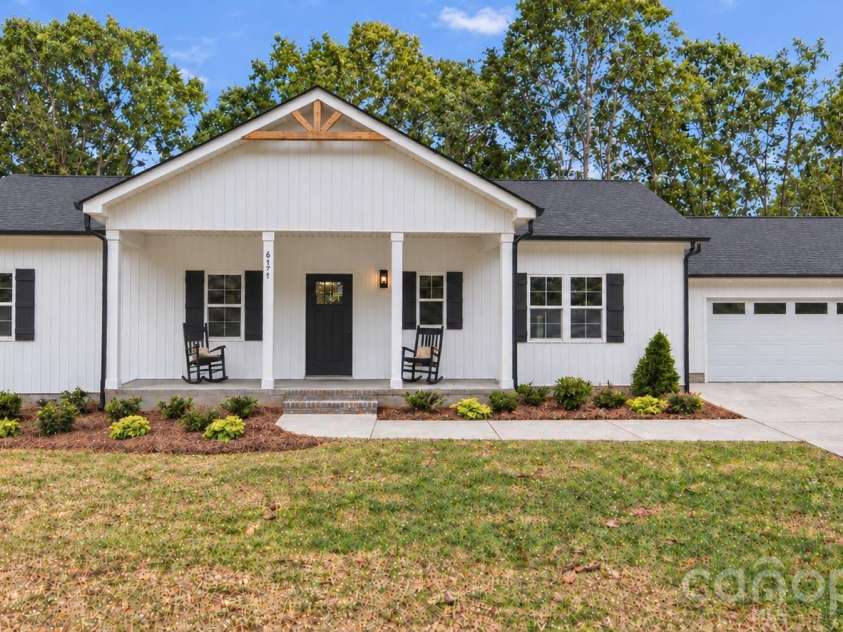1725 White Store Road, Monroe, NC 28112.  MLS# CAR4431881, YatesRealty ID 54989. 