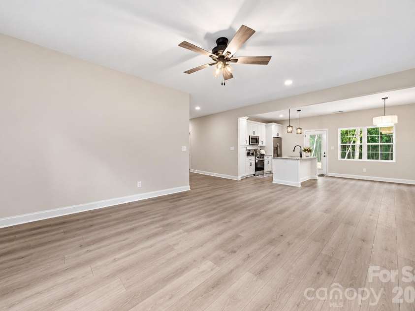 1725 White Store Road, Monroe, NC 28112.  MLS# CAR4431881, YatesRealty ID 54989. 