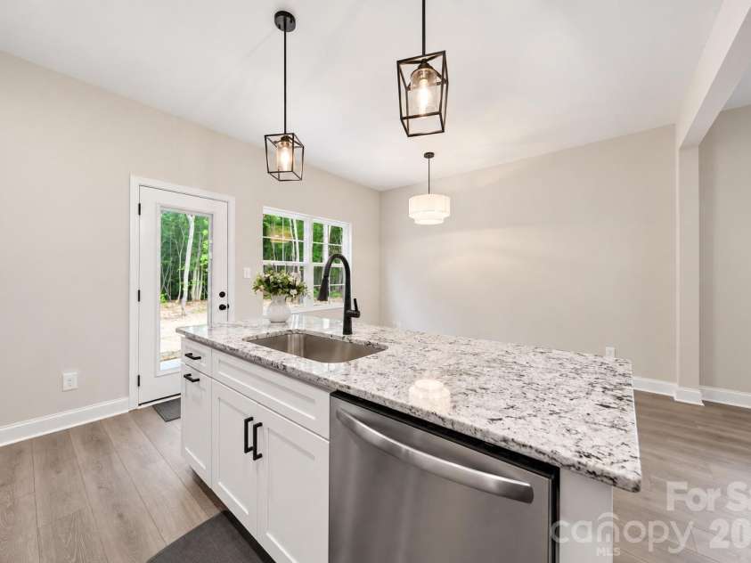 1725 White Store Road, Monroe, NC 28112.  MLS# CAR4431881, YatesRealty ID 54989. 