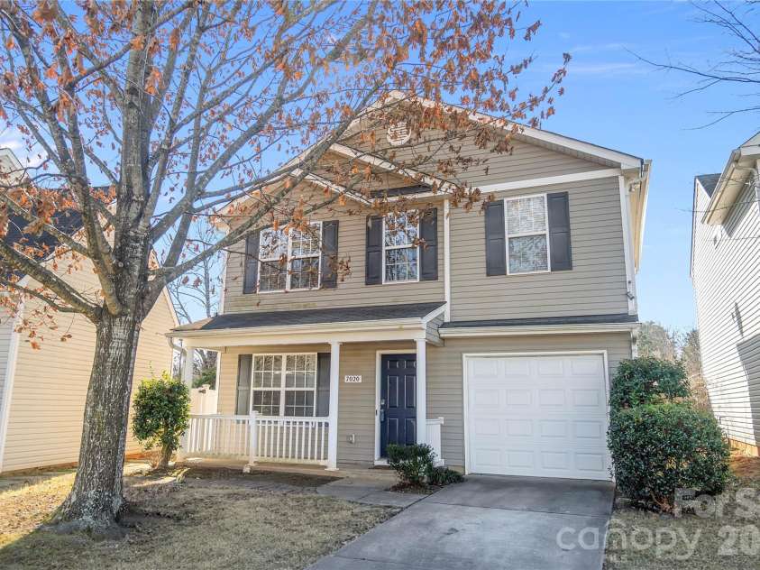 7020 Frye Place, Charlotte, NC 28269.  MLS# CAR4344298, YatesRealty ID 5499. 