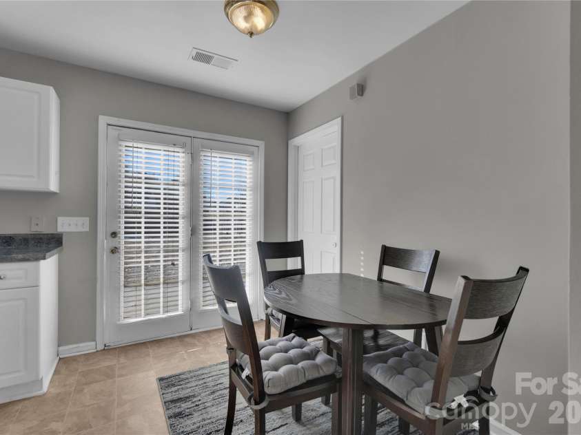 7020 Frye Place, Charlotte, NC 28269.  MLS# CAR4344298, YatesRealty ID 5499. 