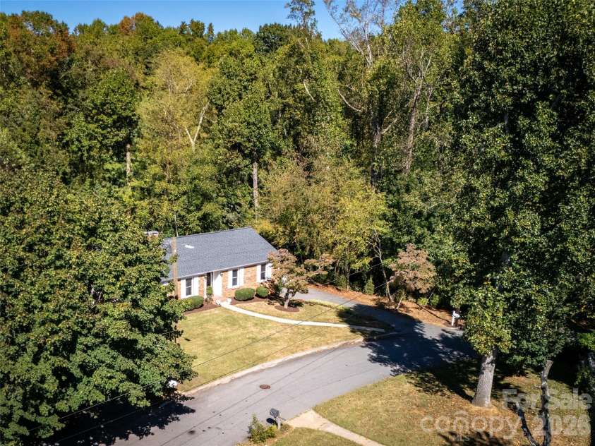 6 Crestwood Lane, Candler, NC 28715.  MLS# CAR4431839, YatesRealty ID 54993. 
