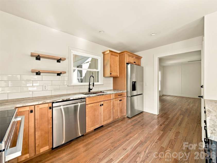 6 Crestwood Lane, Candler, NC 28715.  MLS# CAR4431839, YatesRealty ID 54993. 