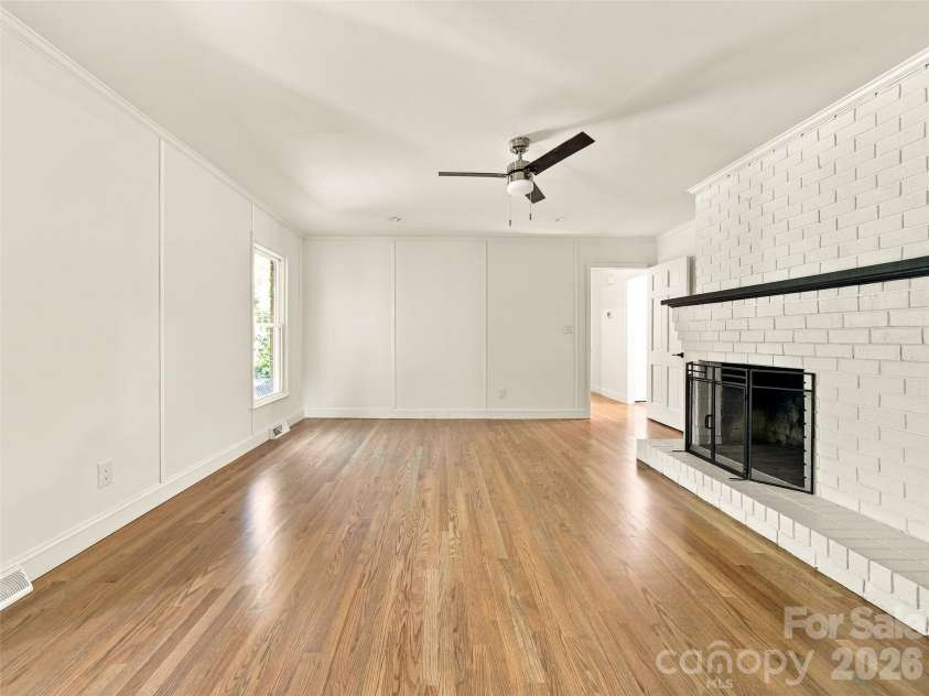 6 Crestwood Lane, Candler, NC 28715.  MLS# CAR4431839, YatesRealty ID 54993. 