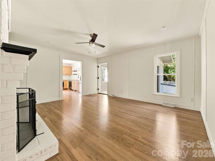 6 Crestwood Lane, Candler, NC 28715.  MLS# CAR4431839, YatesRealty ID 54993. 