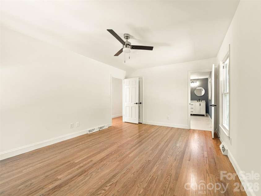 6 Crestwood Lane, Candler, NC 28715.  MLS# CAR4431839, YatesRealty ID 54993. 