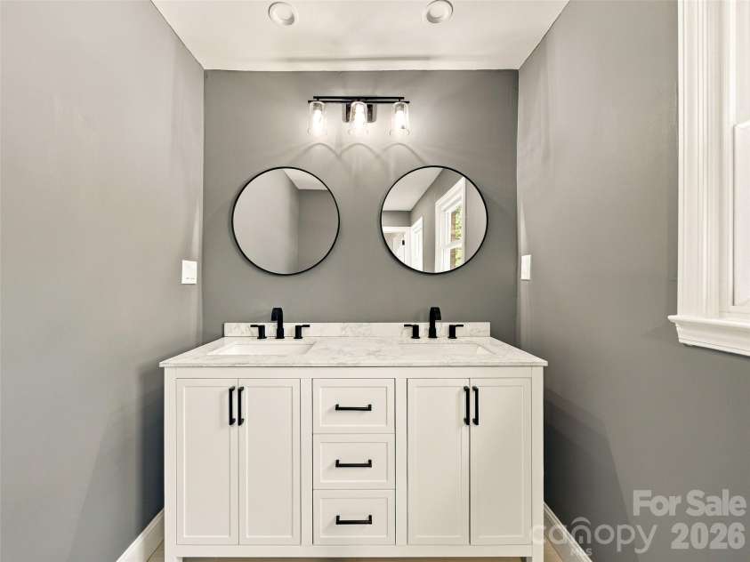 6 Crestwood Lane, Candler, NC 28715.  MLS# CAR4431839, YatesRealty ID 54993. 