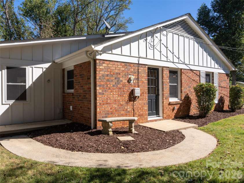 6 Crestwood Lane, Candler, NC 28715.  MLS# CAR4431839, YatesRealty ID 54993. 