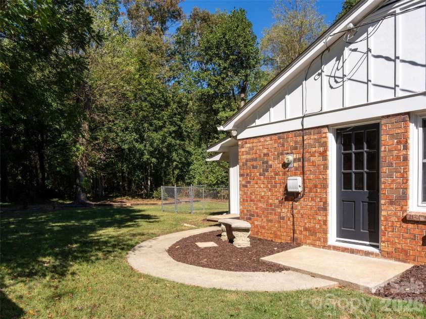6 Crestwood Lane, Candler, NC 28715.  MLS# CAR4431839, YatesRealty ID 54993. 