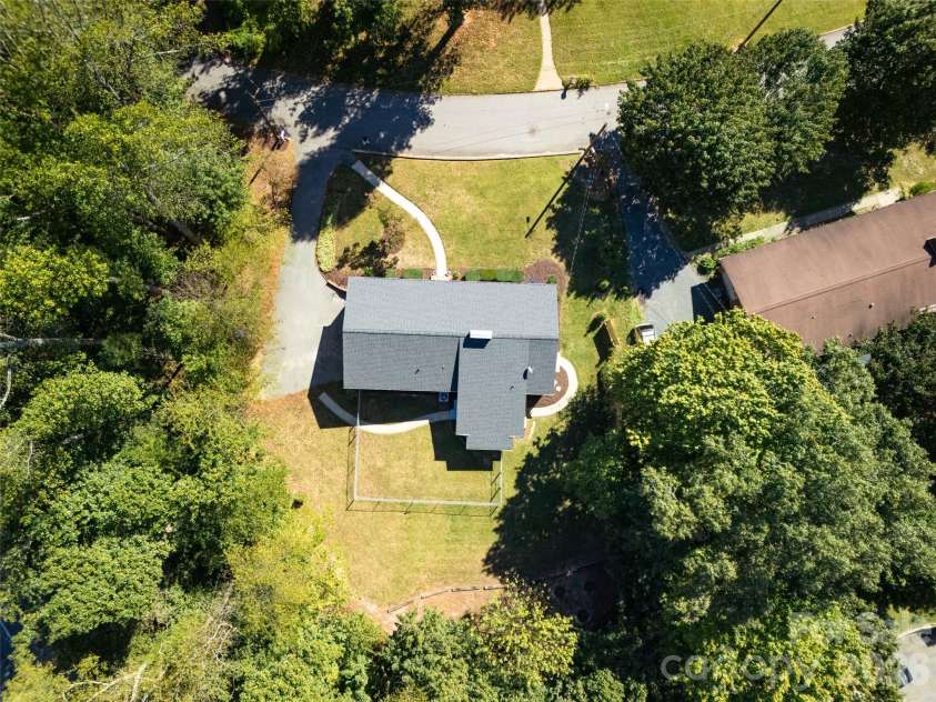 6 Crestwood Lane, Candler, NC 28715.  MLS# CAR4431839, YatesRealty ID 54993. 