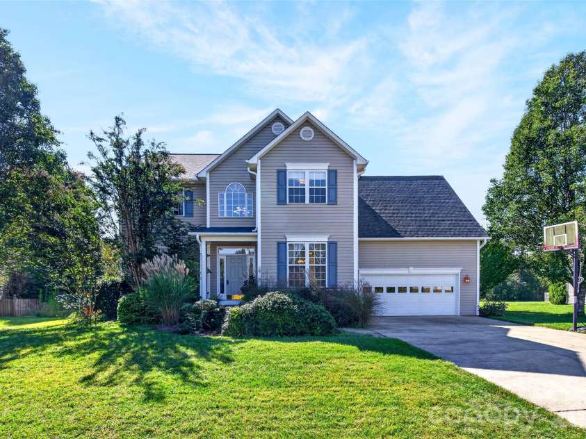 394 English Oak Road, Fletcher, NC 28732.  MLS# CAR4427230, YatesRealty ID 54996. 