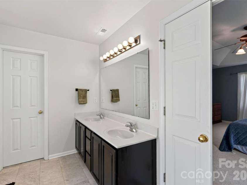394 English Oak Road, Fletcher, NC 28732.  MLS# CAR4427230, YatesRealty ID 54996. 