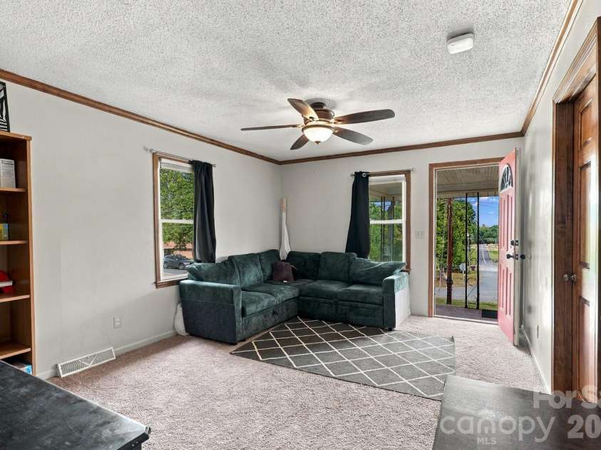 585 Eastview Road, Salisbury, NC 28146.  MLS# CAR4430444, YatesRealty ID 54998. 