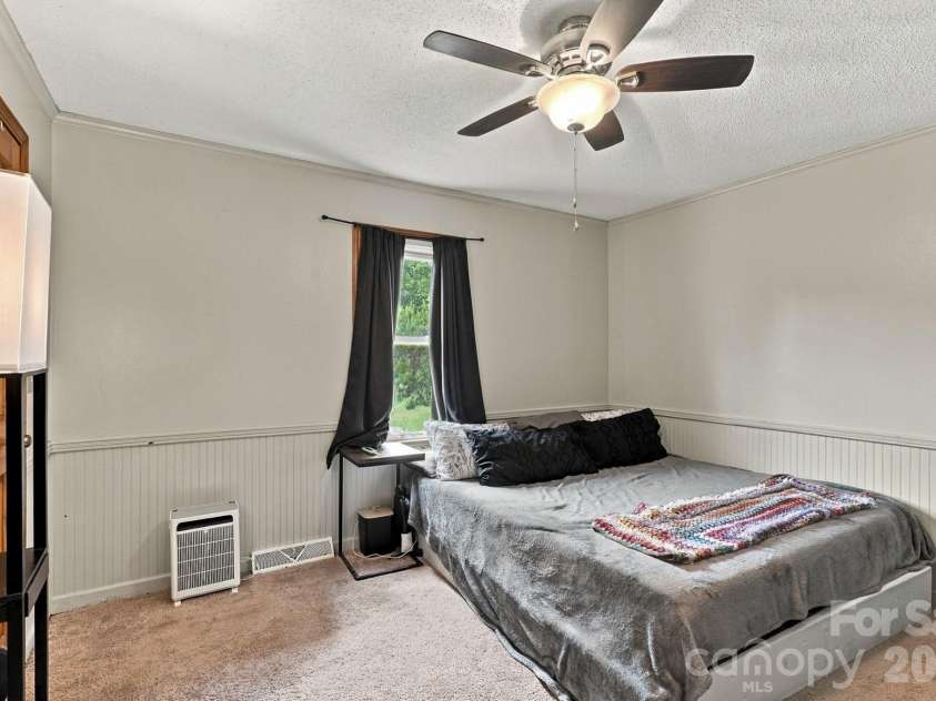 585 Eastview Road, Salisbury, NC 28146.  MLS# CAR4430444, YatesRealty ID 54998. 