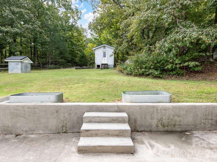 585 Eastview Road, Salisbury, NC 28146.  MLS# CAR4430444, YatesRealty ID 54998. 