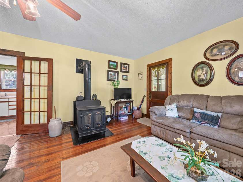 163 Cub Howell Road, Bakersville, NC 28705.  MLS# CAR4431872, YatesRealty ID 54999. 
