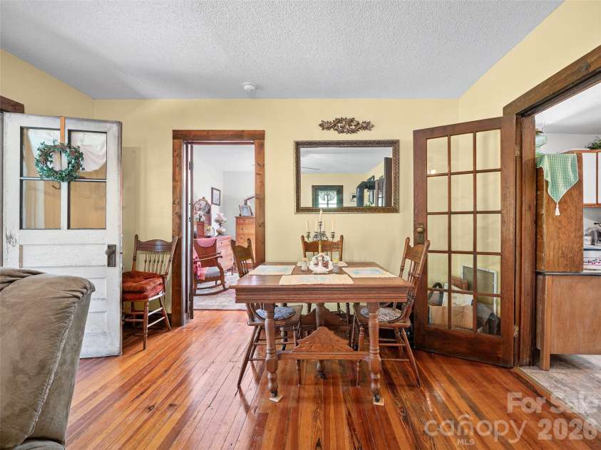 163 Cub Howell Road, Bakersville, NC 28705.  MLS# CAR4431872, YatesRealty ID 54999. 