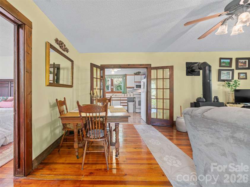163 Cub Howell Road, Bakersville, NC 28705.  MLS# CAR4431872, YatesRealty ID 54999. 