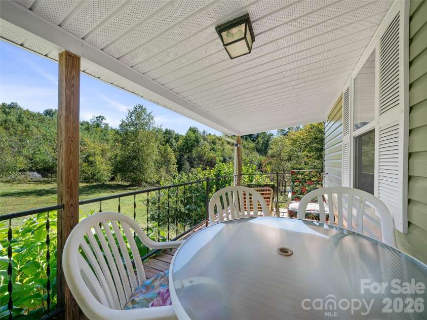 163 Cub Howell Road, Bakersville, NC 28705.  MLS# CAR4431872, YatesRealty ID 54999. 
