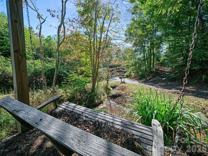 163 Cub Howell Road, Bakersville, NC 28705.  MLS# CAR4431872, YatesRealty ID 54999. 
