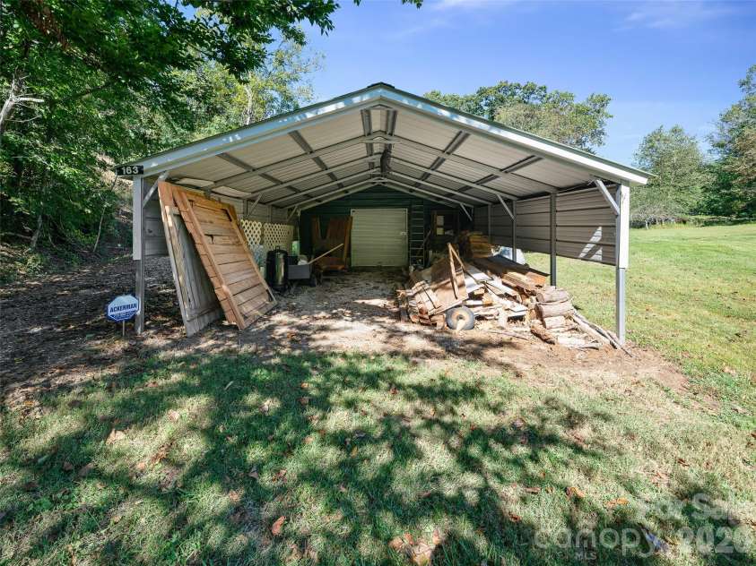 163 Cub Howell Road, Bakersville, NC 28705.  MLS# CAR4431872, YatesRealty ID 54999. 