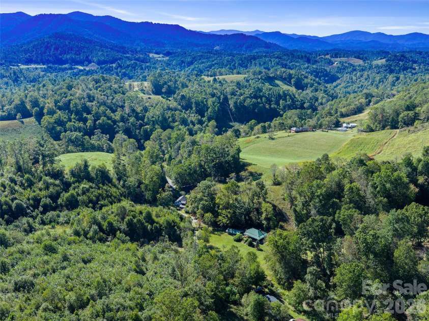 163 Cub Howell Road, Bakersville, NC 28705.  MLS# CAR4431872, YatesRealty ID 54999. 